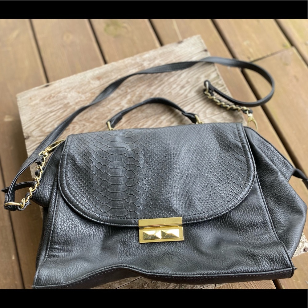 NWOT Olivia & Joy Satchel Crossbody Vegan Bag